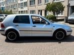 Golf 4. 1.4 Benzine. 5 Deurs. 2002, Auto's, Volkswagen, Stof, Zwart, 4 cilinders, Bedrijf