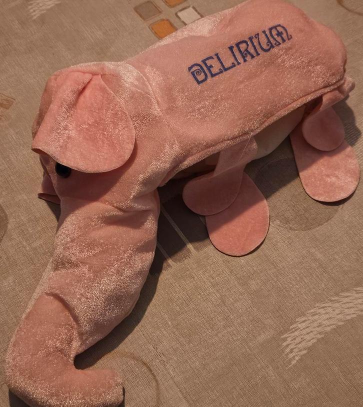 Bonnet en peluche Delirium rose
Afficher l'image, Collections, Marques de bière, Comme neuf, Enlèvement ou Envoi