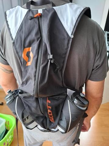 nouveau sac à dos de course Scott disponible aux enchères