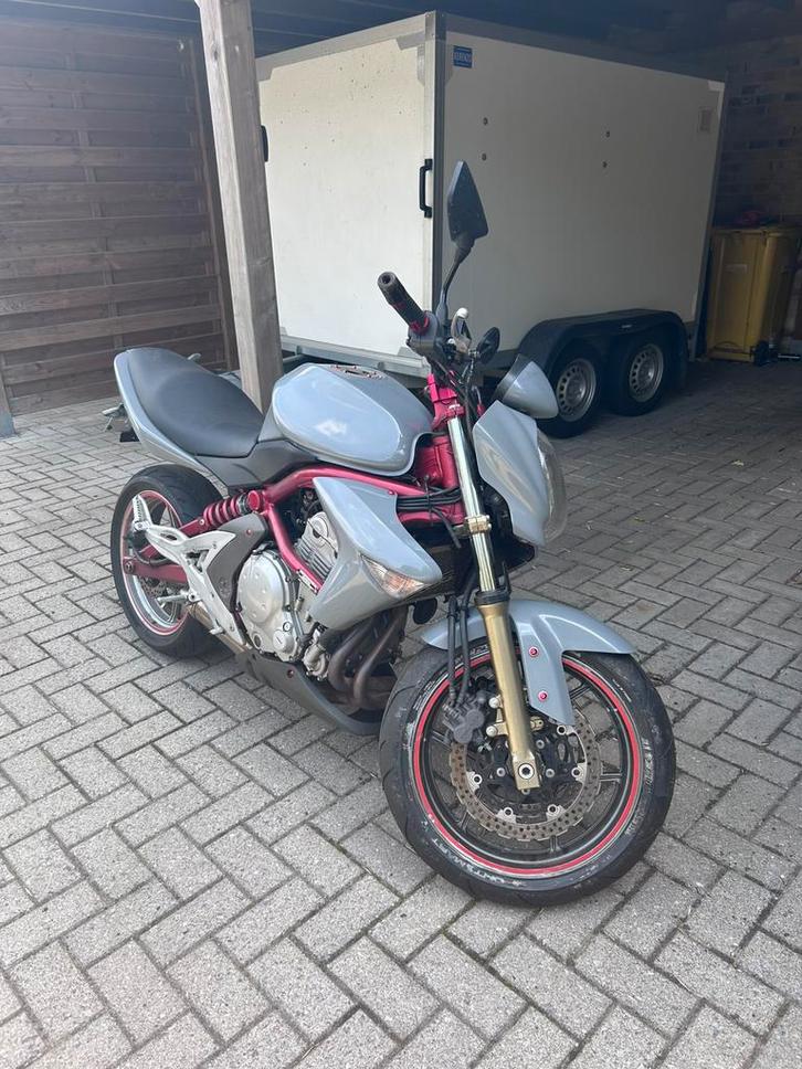 MAG SNEL WEG kawasaki er6n, Motoren, Motoren | Kawasaki, Particulier, SuperMoto, 12 t/m 35 kW, Motorrijbewijs A, ABS, Sportuitlaat