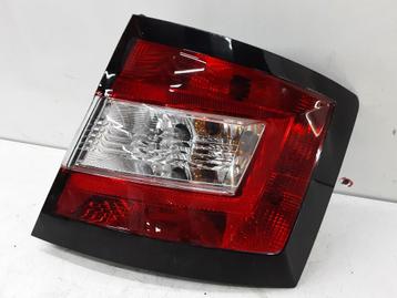 FEU ARRIÈRE DROIT Skoda Fabia III (NJ3) (6V6945096), Utilisé, Skoda