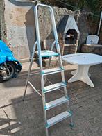 Ladder in zeer goed staat, Doe-het-zelf en Bouw, Ladders en Trappen, Ophalen of Verzenden, Ladder