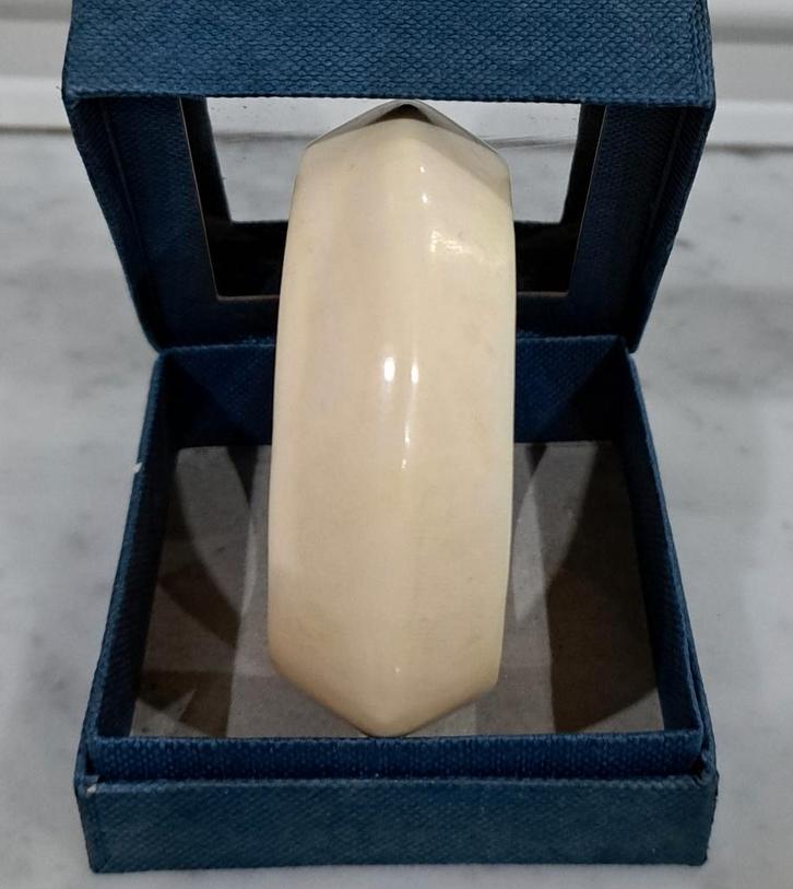 Bracelet en ivoire, année 50, Handtassen en Accessoires, Armbanden, Zo goed als nieuw, Ophalen