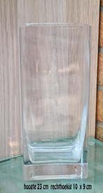 glazen vaas H.23cm -rechthoekig 10x9 cm - zie info aub, Ophalen