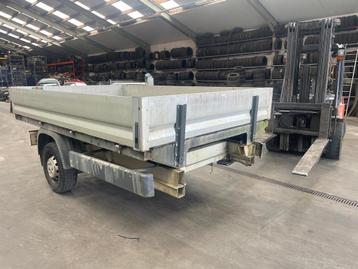 Open laadbak , achteras , compleet chassis bestelwagen beschikbaar voor biedingen