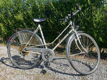 Fiets ELITE  beschikbaar voor biedingen