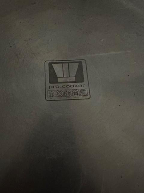 Kookpot Diameter 38cm en hoogte 22 cm, Huis en Inrichting, Keuken | Potten en Pannen, Gebruikt, Ophalen