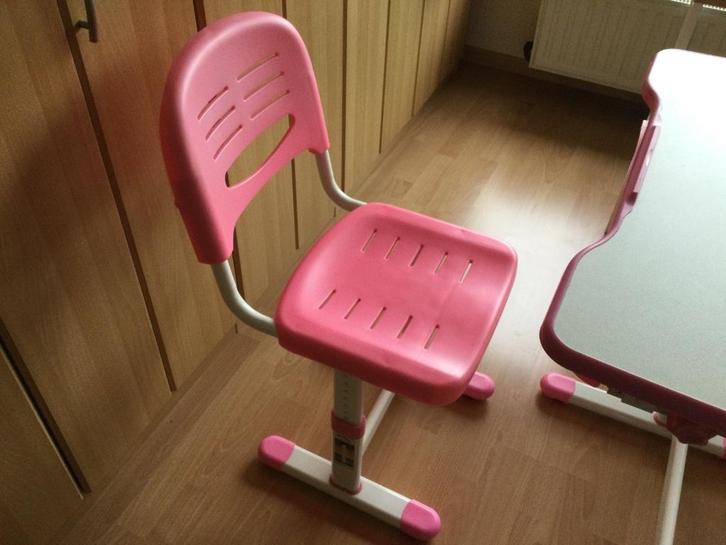 Ergonomisch kinderbureau, Kinderen en Baby's, Kinderkamer | Tafels en Stoelen, Zo goed als nieuw, Tafel(s) en Stoel(en), Ophalen
