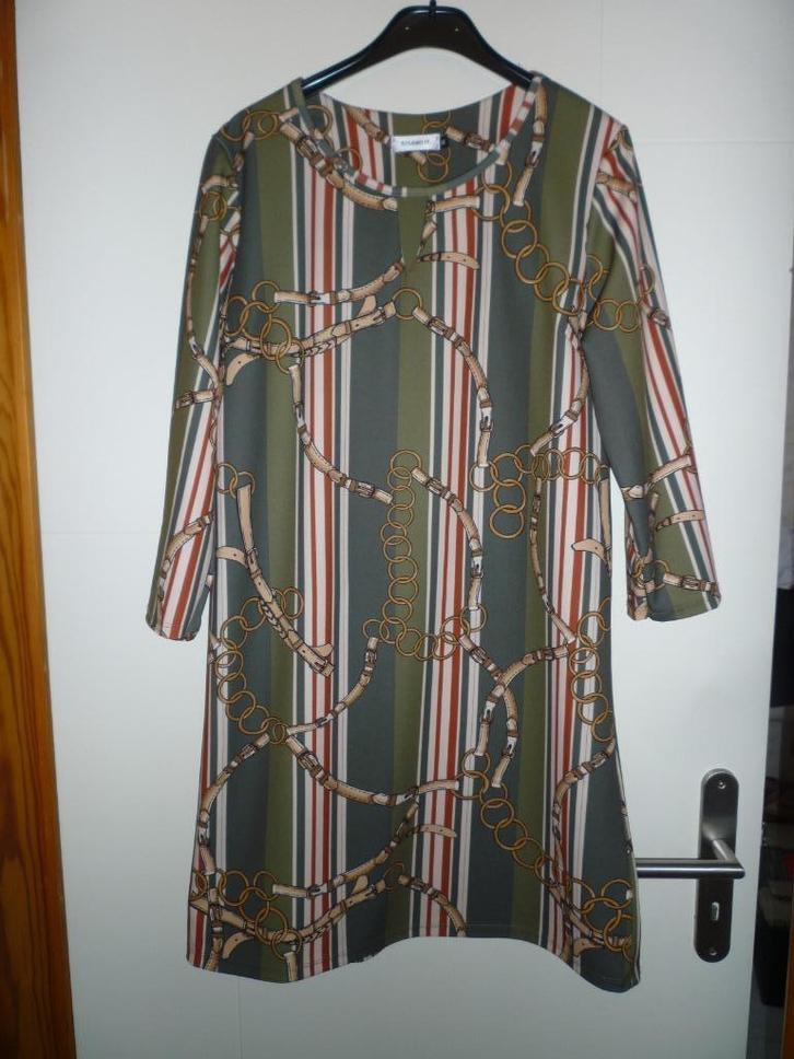 Recht kleedje met motief Studio It maat XL, Kleding | Dames, Jurken, Zo goed als nieuw, Maat 46/48 (XL) of groter, Overige kleuren