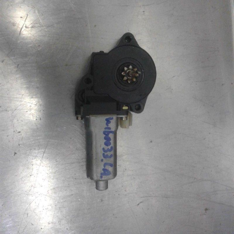 MOTEUR LEVE VITRE ELECTRIQUE Hyundai Trajet, Autos : Pièces & Accessoires, Utilisé, Hyundai