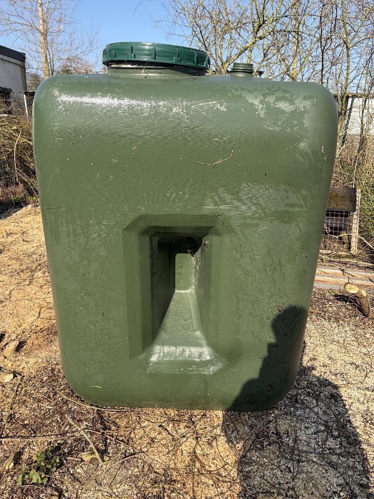 Watertank, Tuin en Terras, 150 liter of meer, Ophalen, Gebruikt, Kunststof