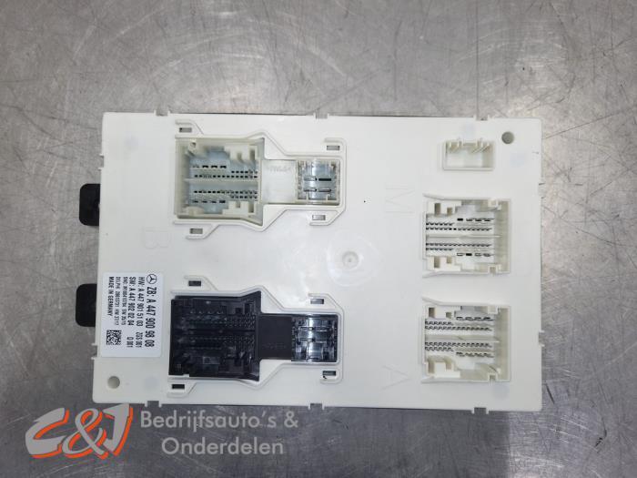 Boîte à fusibles d'un Mercedes Vito, 3 mois de garantie, Utilisé, -, -