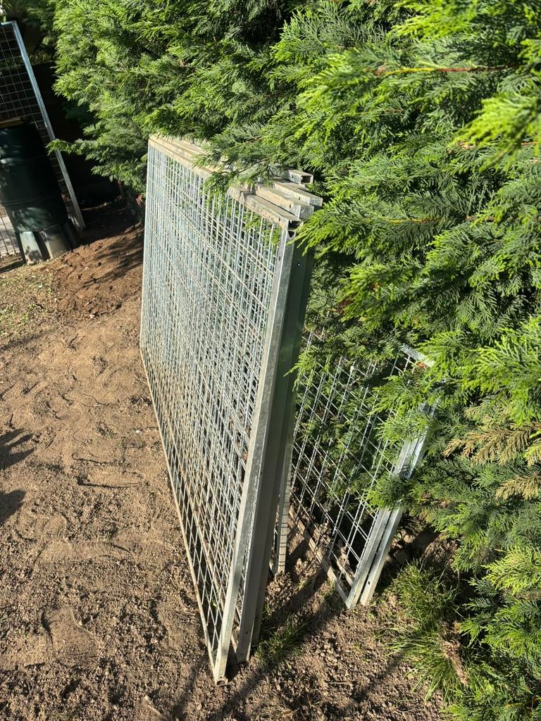 Verzinkte (gegalvaniseerde ) ijzeren roosters, Tuin en Terras, Ophalen, Zo goed als nieuw