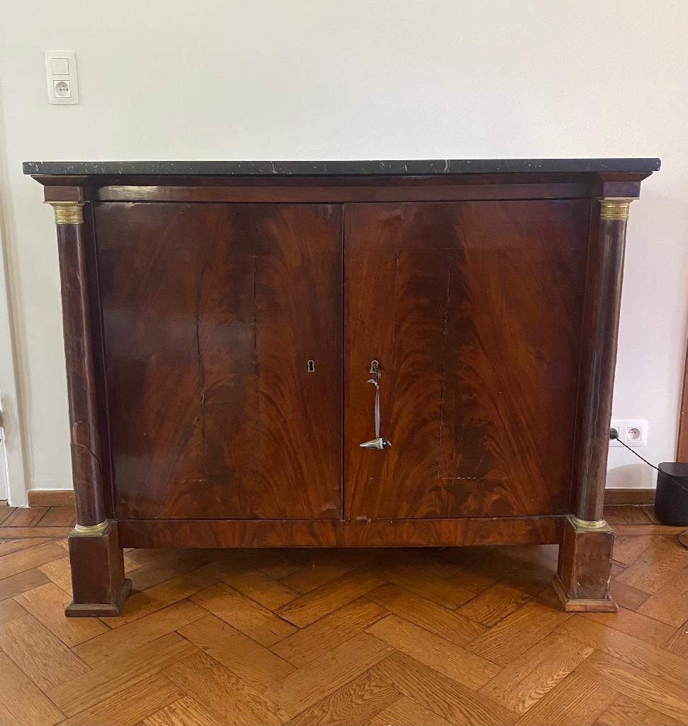 Empire Kast, Ophalen