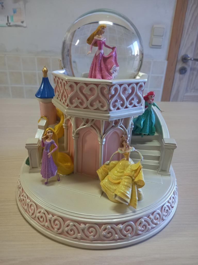 Snowglobe  Prinsessen Disney, Ophalen