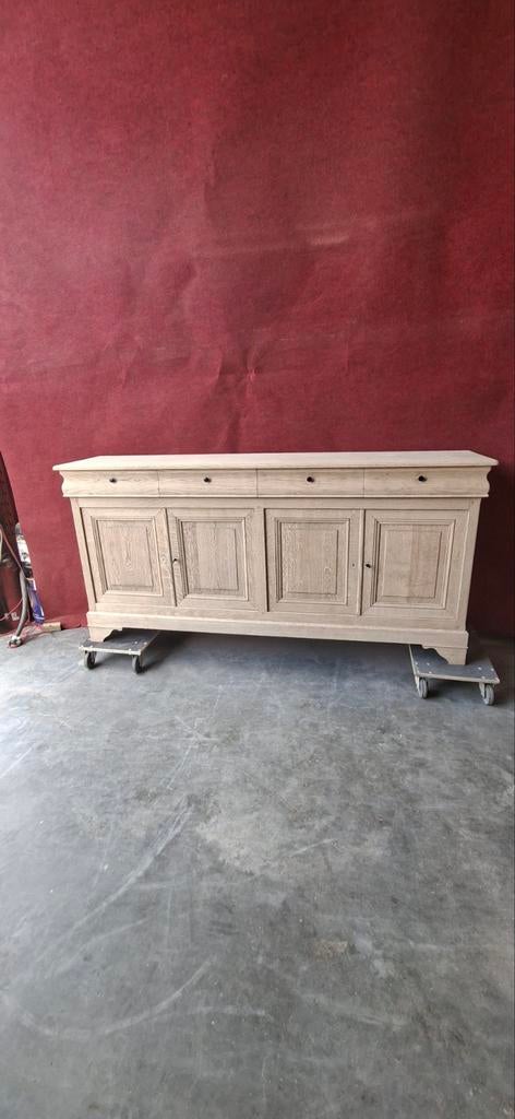 Bahut en chêne aerogommer, Chêne