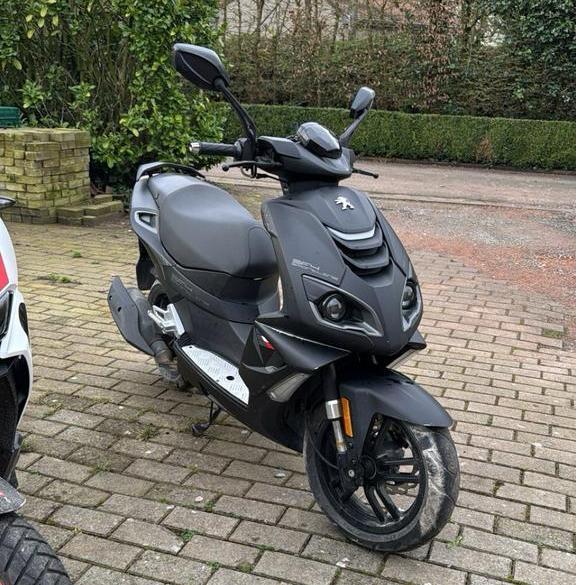 Speedfight 4 2024 – 50cc B klasse, Fietsen en Brommers, Brommers | Peugeot, Gebruikt, Overige modellen, Klasse B (45 km/u), Ophalen