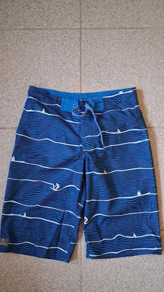 Short de bain Decathlon taille 152, Enfants & Bébés, Vêtements enfant | Taille 152, Comme neuf, Garçon, Pantalon, Enlèvement ou Envoi