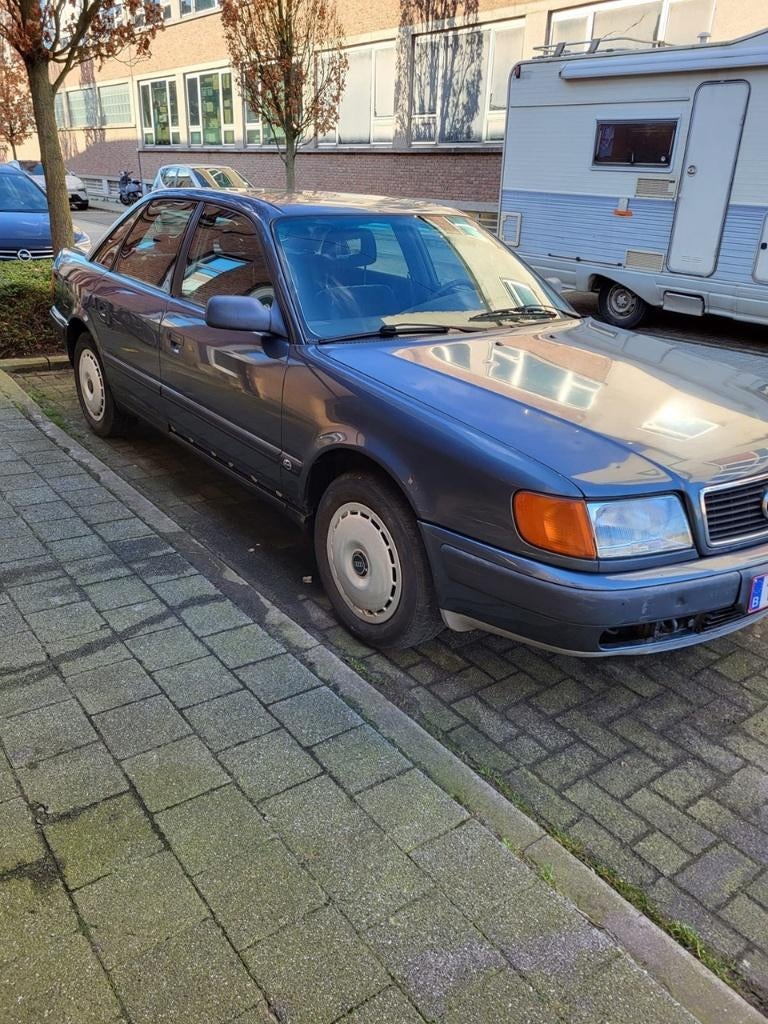 Audi 100 C4 Old-timer 2.3cc benzine, Automaat, Auto's, Audi, 4 deurs, Stof, 2300 cc, 96 kW