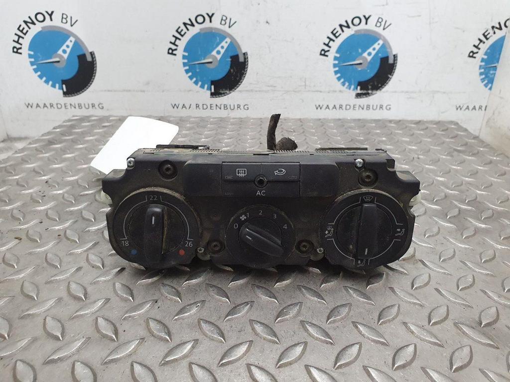 VOLKSWAGEN CADDY 1.9 TDI  KACHEL BEDIENINGSPANEEL 2010, Auto-onderdelen, Overige Auto-onderdelen, Ophalen of Verzenden, Gebruikt