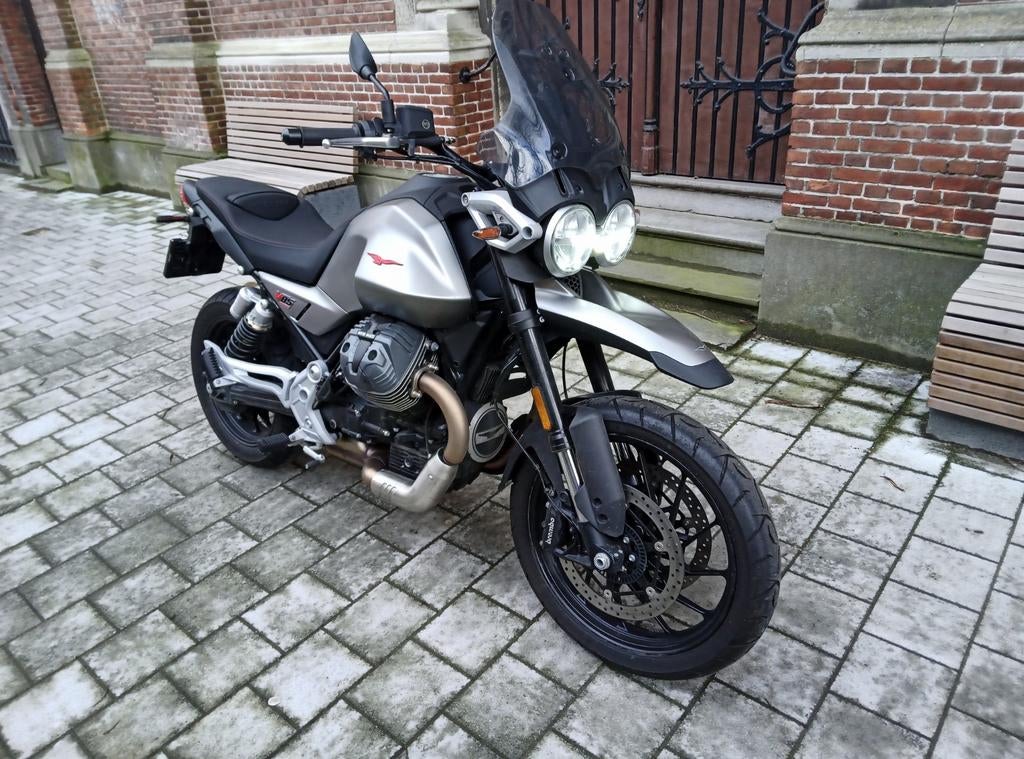 Moto Guzzi v85 strada, Bedrijf