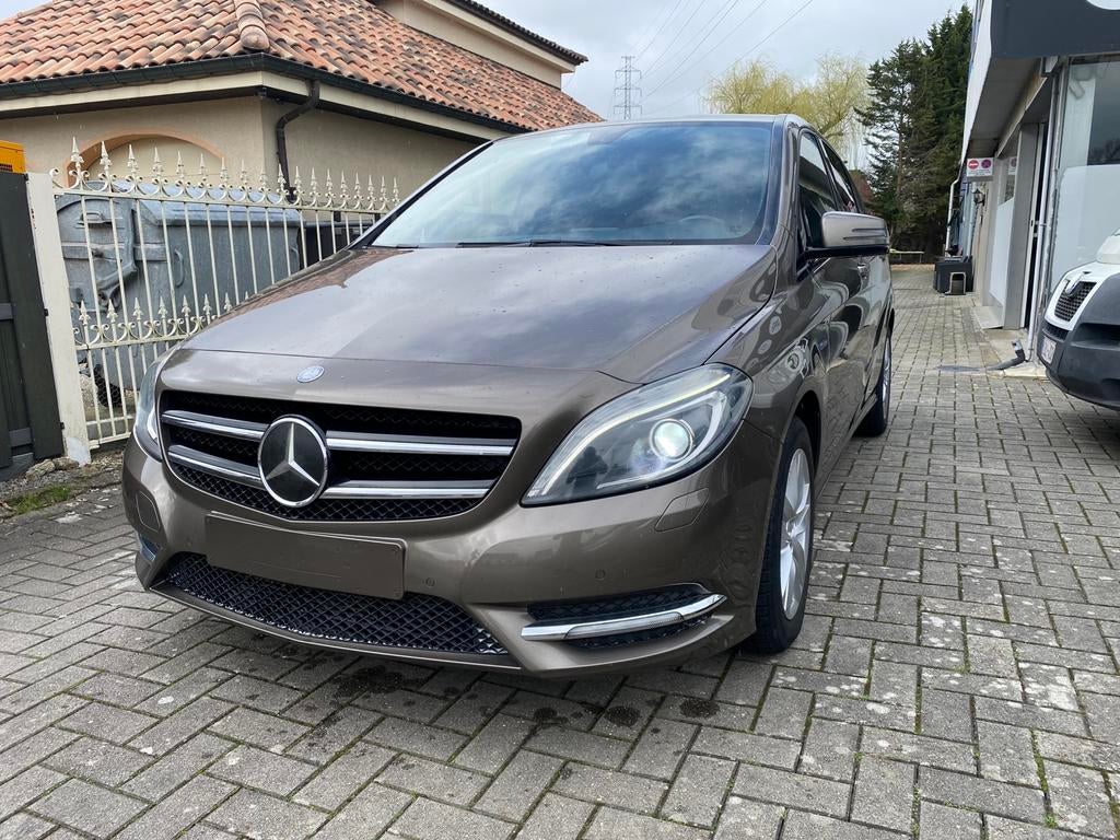 Mercedes-Benz B180 - ESSENCE - AIRCO - 184.000km - 2012, Autos, Cuir, Euro 5, Achat, Entreprise