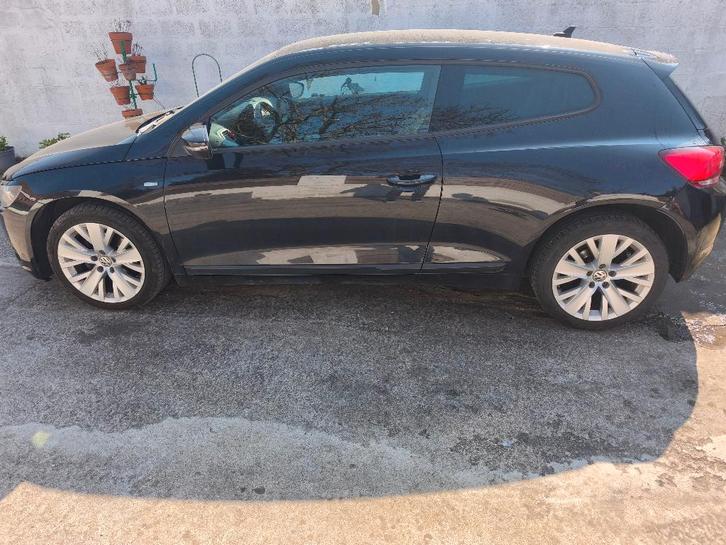 VW sirocco 14 tsi 2014, Autos, Volkswagen, Particulier, Scirocco, ABS, Phares directionnels, Airbags, Air conditionné, Bluetooth