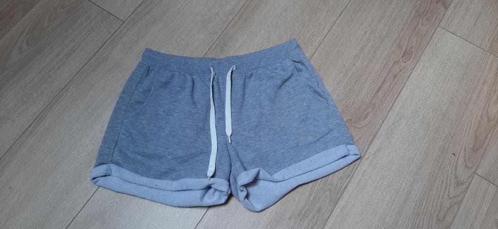 shortje maat 38 - M, Kleding | Dames, Kort, Zeeman, Grijs, Gedragen