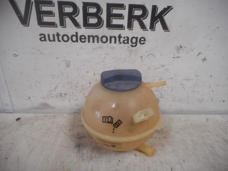 KOELVLOEISTOF RESERVOIR Audi A3 (8L1) (1j0121403b), Gebruikt, Audi