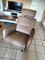 2 mooie relaxzetels kleur taupe, in perfecte staat, Maison & Meubles, Canapés | Salons, 75 à 100 cm, Moins de 150 cm, Banc droit