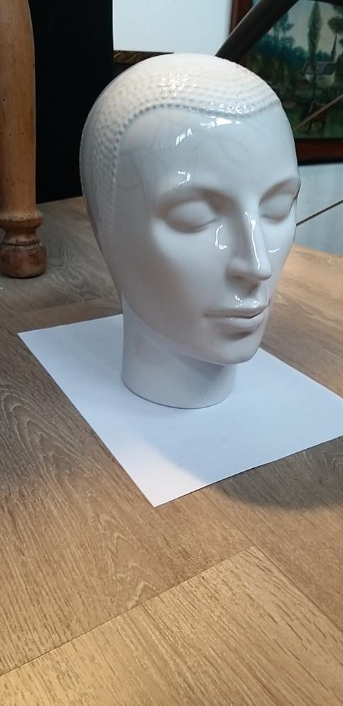 Belle tête en porcelaine vintage grandeur nature, Hobby & Loisirs créatifs, Matériel scolaire