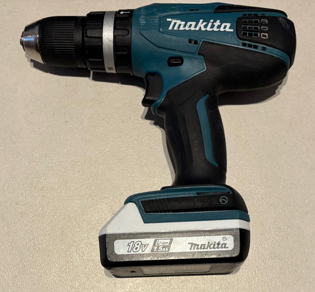 Visseuse perceuse à percussion (+ 2 batt, chargeur & valise), Doe-het-zelf en Bouw, Ophalen of Verzenden, Gebruikt, Boor- en Schroefmachine