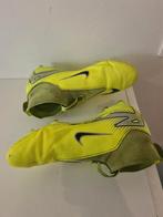 Voetbalschoenen Nike maat 34, Ophalen, Schoenen
