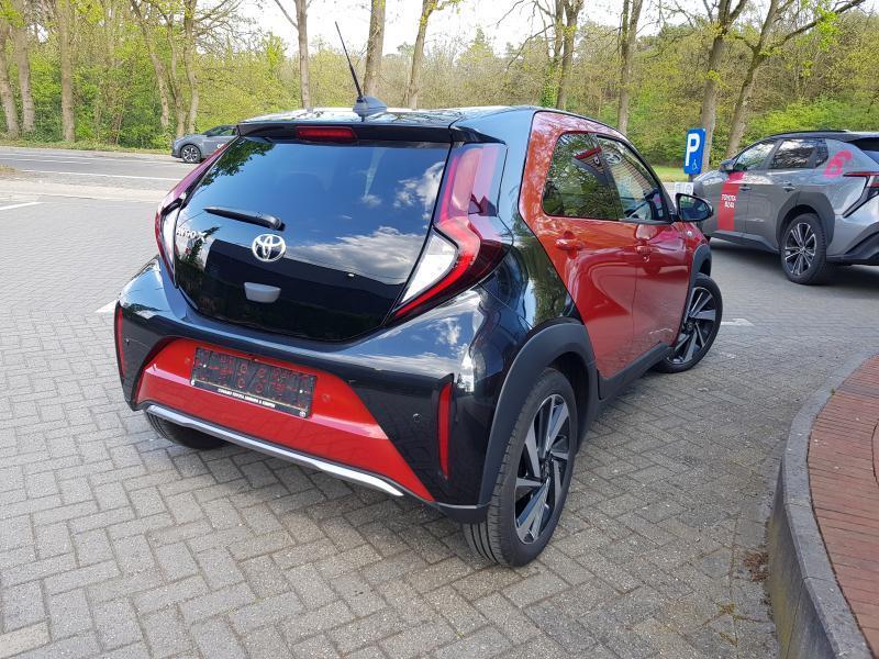 Toyota Aygo X Envy AUTOMAAT, Rouge, https://public.car-pass.be/vhr/d8d5eadf-a0eb-479f-82f3-2bf556ff1c94, Achat, Euro 6