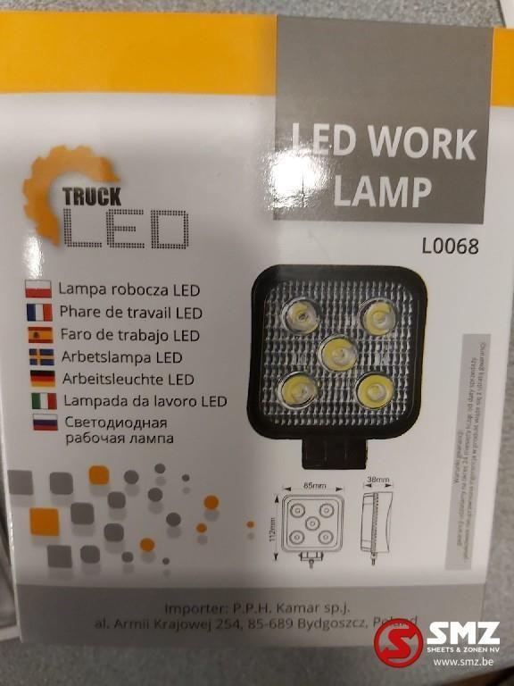 Lampe de travail 5x3W LED 12-24V 975 lumen, Autos : Pièces & Accessoires, Pièces camion, Autres marques, Éclairage, Neuf