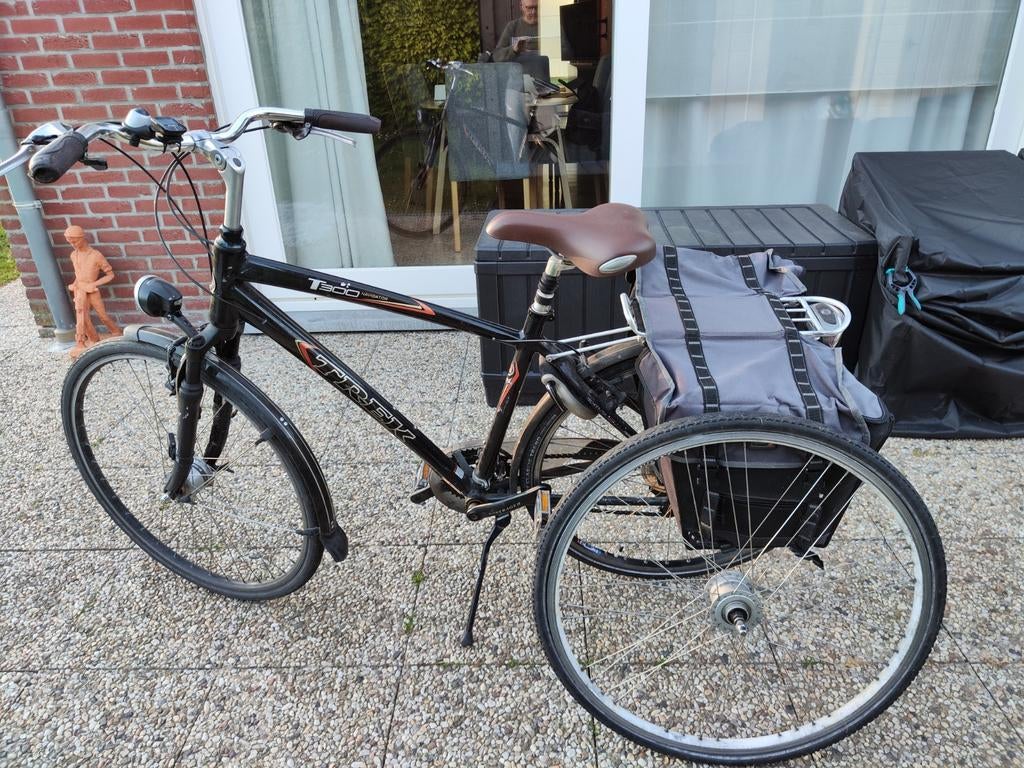 Herenfiets zeer goede staat.Merk trek T300 navigator extra v, Ophalen