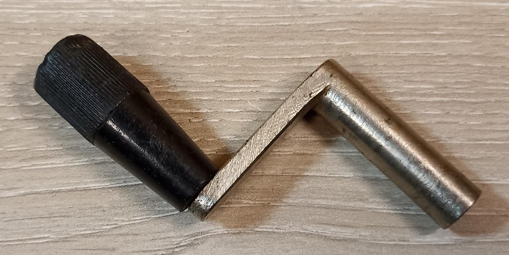 Manivelle de générateur pour téléphone Allemand FF33 ww2, Collections, Envoi, Armée de terre, Autres types