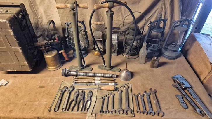 Willys MB Ford GPW jeep tools US QMC WW2, Verzamelen, Militaria | Tweede Wereldoorlog, Landmacht, Overige typen, Verzenden