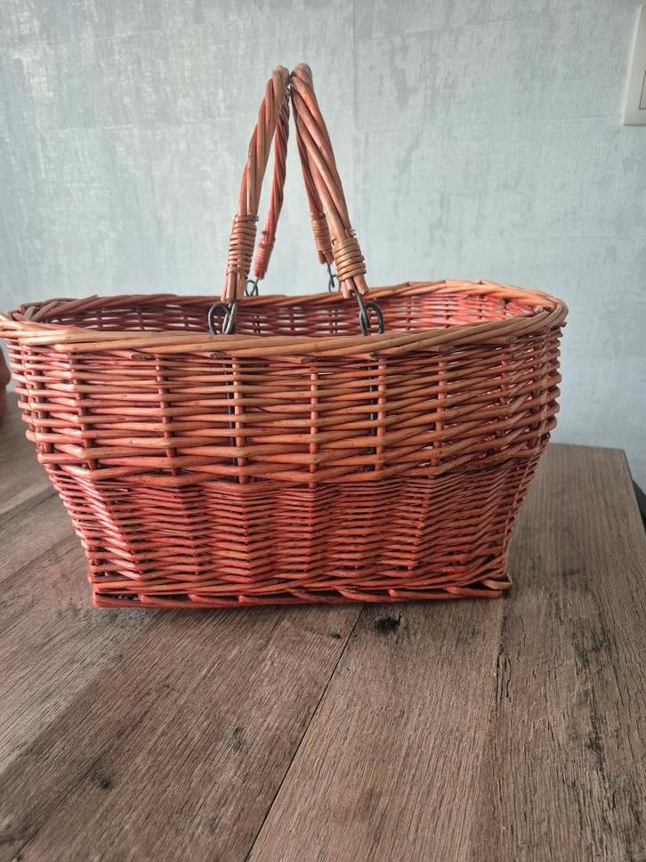 Rieten mandje in mooie staat – 403020 cm, Huis en Inrichting, Woonaccessoires | Schalen en Manden, Ophalen