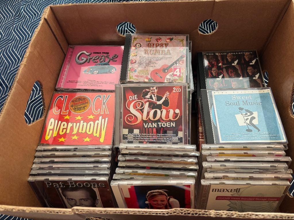 Lot de CD musique à donner, Ophalen, Gebruikt