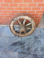 Oud  zwaar  voorwiel  wagen  dia   0.65 m, Tuin en Terras, Ophalen, Gebruikt