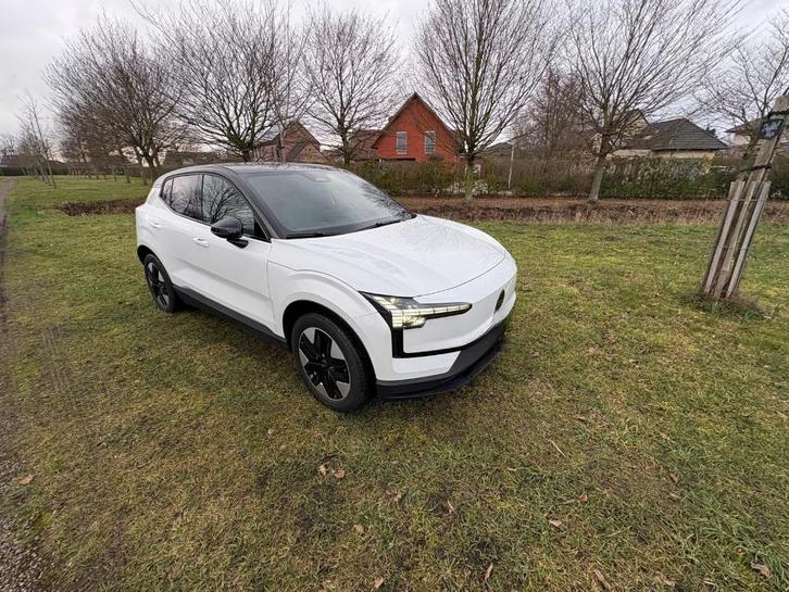Volvo EX30, Auto's, Volvo, Particulier, EX30, Adaptive Cruise Control, Elektrisch, 5 deurs, Automaat, Wit, Zwart, Ophalen