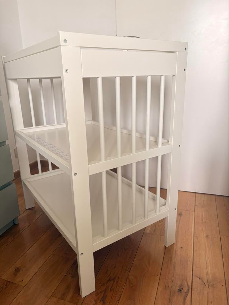 Table à langer, Kinderen en Baby's, Kinderkamer | Overige Meubels, Zo goed als nieuw, Tafel, Ophalen