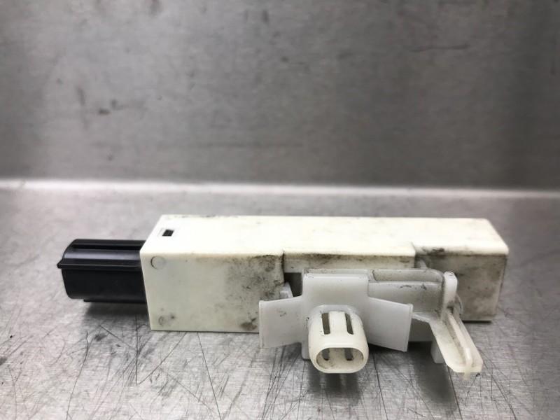 KEYLESS ACCESS ANTENNE Mazda CX-5 I (KE,GH) (|KD45676NXA|), Hitdorfer Straße 73
51371  Leverkusen, DE, Gebruikt, Mazda, Info@mazda.de