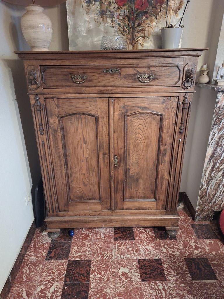 Antieke kast, Ophalen