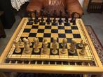 Zeer mooi groot houten schaakspel., Enlèvement ou Envoi, Comme neuf