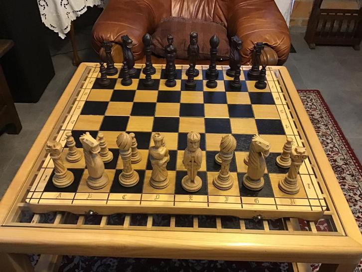 Zeer mooi groot houten schaakspel., Hobby & Loisirs créatifs, Jeux de société | Jeux de plateau, Comme neuf, Enlèvement ou Envoi