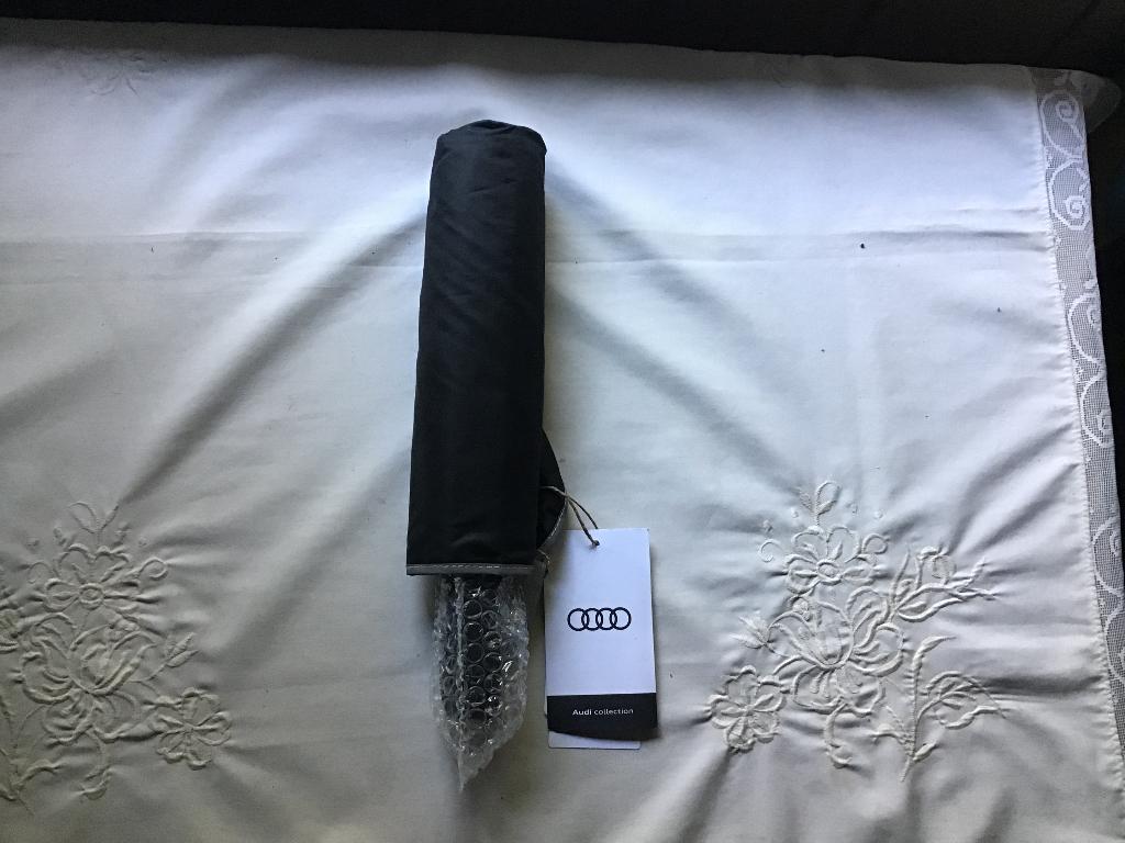 Parapluie Audi (NOUVEAU), Enlèvement ou Envoi, Neuf, Noir
