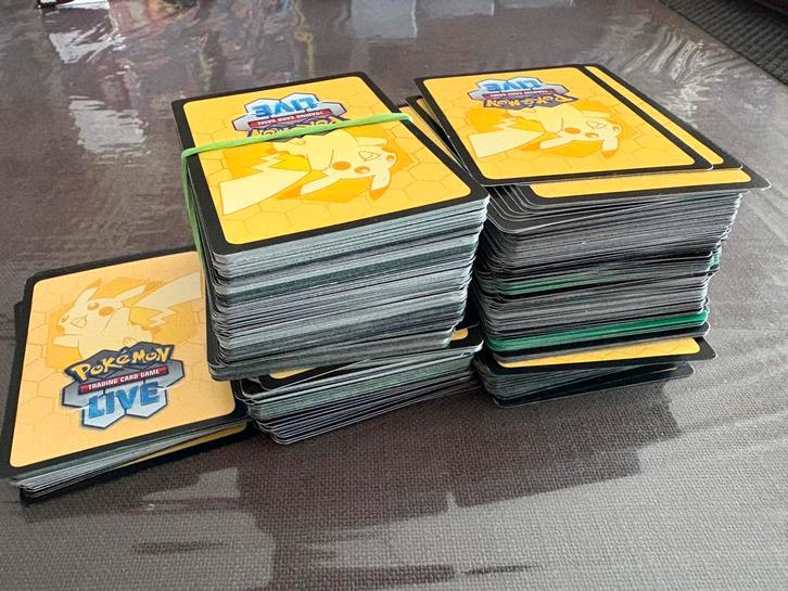 Pokémon Ongebruikte TCG Online Codes, Hobby en Vrije tijd, Verzamelkaartspellen | Pokémon, Zo goed als nieuw, Ophalen of Verzenden