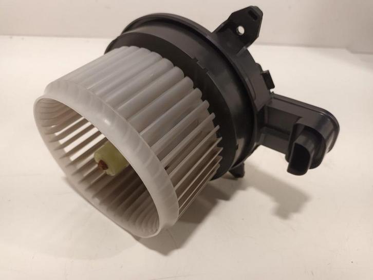 Kachel ventilator motor Lexus NX, Auto-onderdelen, Airco en Verwarming, Lexus, Gebruikt, Herkomst onderdeel bekend, 12 maanden garantie